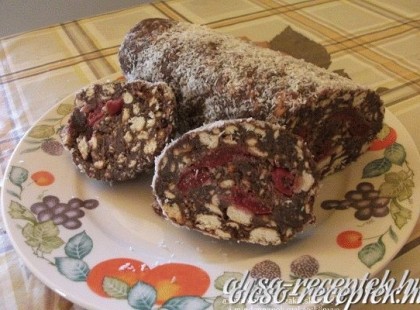 Villámgyors pikáns meggyes-kekszes recept