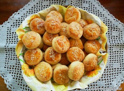 Szuper gyors túrós pogi recept