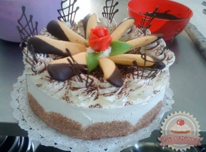 Tiramisu torta (mascarpone nélkül)
