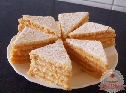 KARAMELLÁS SZELET RECEPT• Azt hiszem, a kép többet mond minden szónál... Nincs is rá szó...