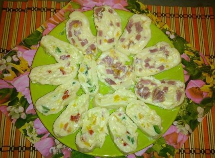 Sajttekercs recept• Nagyon finom, egyszerű recept!Köszönjük Kassai Csilla