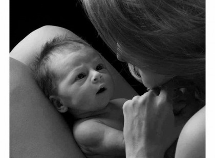 Egyszer volt, hol nem volt, egy gyermek megszületni készült.