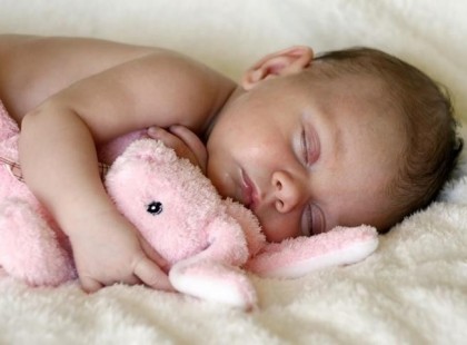 Mikor születtél, pici csomagként féltőn mindig magammal vittelek.