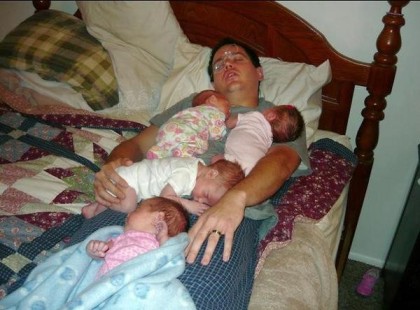 Volt egyszer egy férfi, aki nagyon belefáradt a mindennapi munkába. Minden nap dolgozni járt, a felesége meg csak otthon ült.