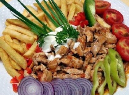 Nagyon finom gyros tál