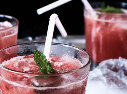 Ital, ami méregteleníti a májat és elősegíti a májsejtek regenerálódását .