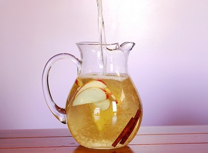 Napi 4 pohár, heti 2 kiló mínusz: fogyókúrás víz almával és fahéjjal Egyszerű recept