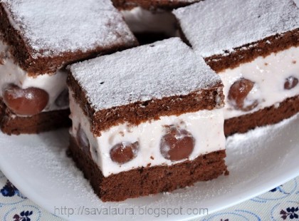 Vaníliakrémes meggyes sütemény, mámorító finomság! Nagyon könnyű recept, fantasztikus sütemény!