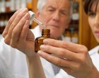 Eltitkolt orvosság: az Aranykolloid .Az Aranykolloid Ízületi gyulladás esetén hatásosan csillapítja a fájdalmat, csökkenti a duzzanatot, javítja az ízületek mozgását. Csökkenti a stressz káros hatásait, javítja az agyműködést és megújítja az idegrendszert.