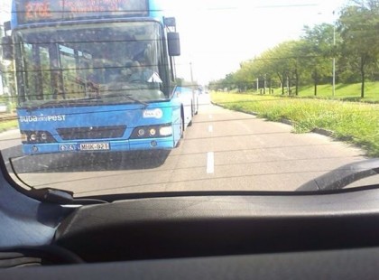 egy busszal szemben esélyünk sem lett volna....