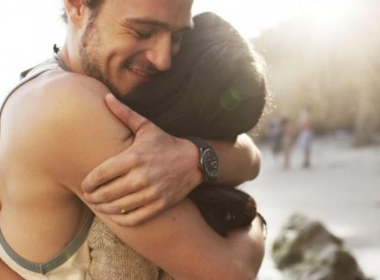 10 jel, hogy a férfi szerelmes