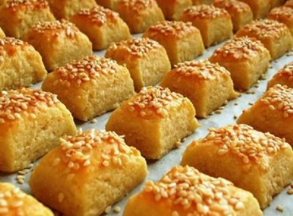 Ha vendégeket vársz itt van egy egyszerűen nagyszerű kínálnivaló sós desszert, egyszerűen eteti magát