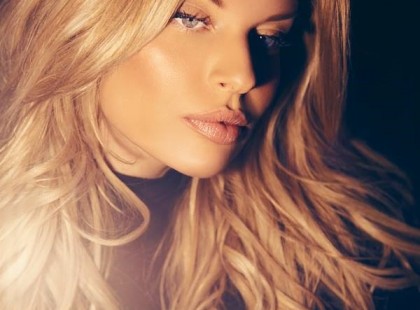 A szeretet nem játék. Nem szórakozhatsz vele kényed kedve szerint. Akkor kezdhetsz el igazán aggódni, ha már magas ívről tesz rád, és még véletlenül sem közeledik. Akkor aztán kapálózhatsz, lehet, hogy késő lesz... Oravecz Nóra