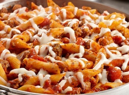 Az olasz ételek rajongóinak, mámorító ragu és rengeteg mozzarella – ennél jobbról álmodni sem lehet!