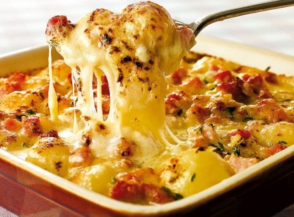 Burgonyás csoda – fincsi és nagyon sajtos, mindenki szereti :)