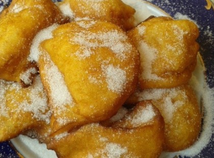 Ezt a sütit imádni fogja a család: Palacsintafánk – bögrésen, 10 perc alatt, sütőpor nélkül