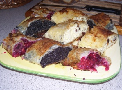 Rétestészta készítése – Ez egy tuti recept és az igazi rétestészta. A készen vásárolt meg sem áll mellette