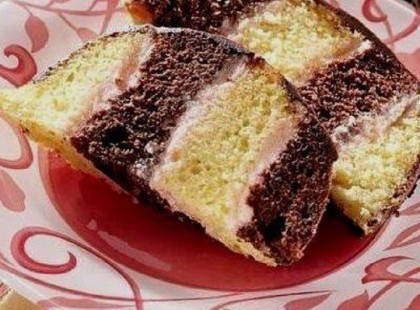 Csíkos méteres süti