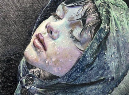 Ne félj újra megpróbálni valamit – újra szerelembe esni, újra álmodni és újra ÉLNI. Ne hagyd, hogy az élet megkeményítse a szívedet. Hiába hiszed, hogy ebből a gödörből már nem tudsz kikecmeregni – igenis ki tudsz! Találd meg azokat a dolgokat, amelyek boldoggá tesznek és ne stresszelj azon, amin nem tudsz változtatni. Élj egyszerűen, szeress teljes szívvel, mondj igazat és ha elesel, állj fel, menj tovább.