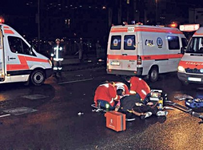 Ha még soha nem halt meg a kezeid között ember, vagy egyszer sem segítettél világra egy új életet...