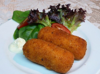 Burgonya krokett, fokhagymás mártogatóssal – ropogós finomság, egyszerű recept