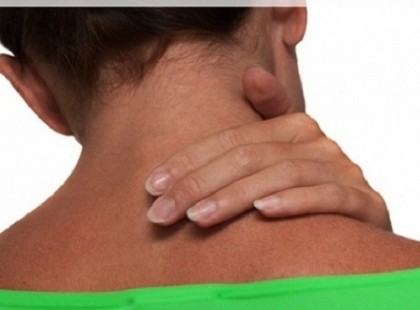 Nyaki spondilózis: mi okozza a visszatérő szédülést és zsibbadást?