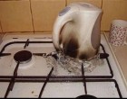 50 ember, akiket soha többé nem lenne szabad a konyha közelébe engedni
