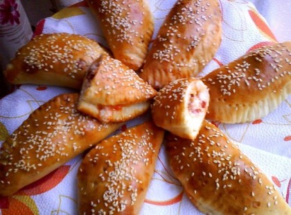 Kolbászos krémsajtos batyuk