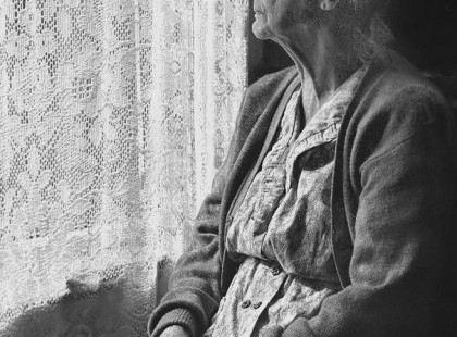 Csak addig fájt, amíg harcoltam érte, amíg a lelkem égőn rátapadt, s egy reggelen rájöttem, hogy hiába: az ifjúság már tőlem elszaladt.