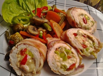 Sajtos göngyölt csirkemell