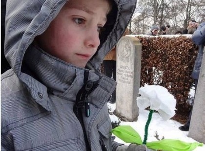 ÉRDEMES ELOLVASNI ! Nagyon szomorú és megható történet :