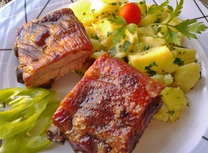 Egyszerű fokhagymás sült oldalas