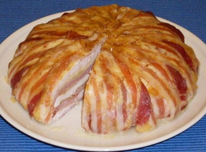 Sajtos-sonkás csirkemelltorta