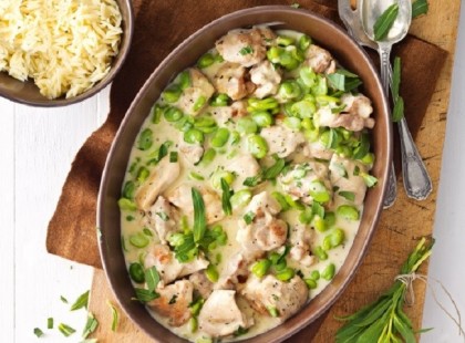 Tejfölös borsós csirkeragu, rajongani fogsz érte, olyan fincsi!