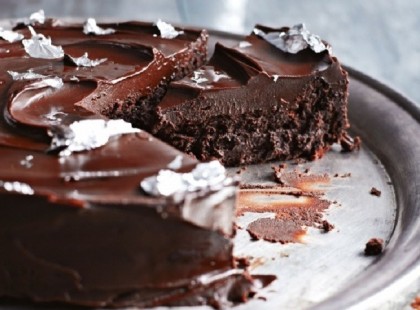 Csokoládés mennyország liszt nélkül, sok krémmel :)