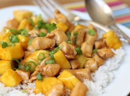 Tejszínes-ananászos csirke