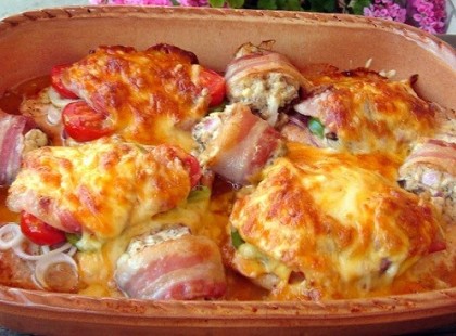 Rakott csirkemell steak variációk cserépben – füstölt juhtúróval töltött gombával