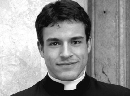 Egy fiatal pap nagyon izgult az első miséje előtt.Humoros történet.