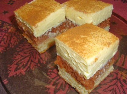 Almás – vaníliakrémes mámor, csábító ízű mutatós sütike!