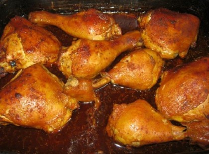 Fokhagymás csirkecombok sörben sütve – egyszerű és nagyszerű recept! :)