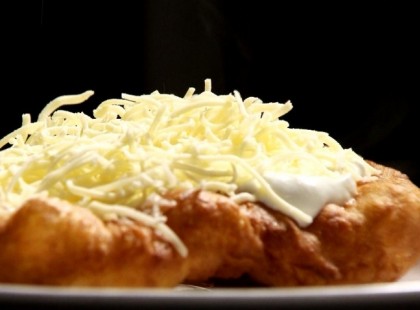 Burgonyás lángos recept