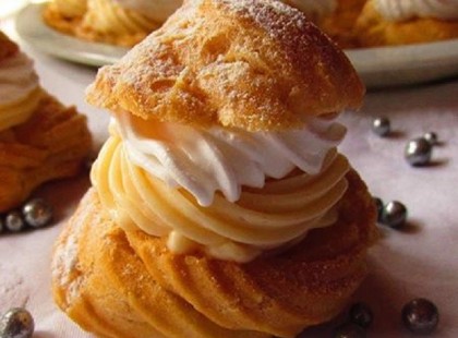 Képviselőfánk Tünde módra