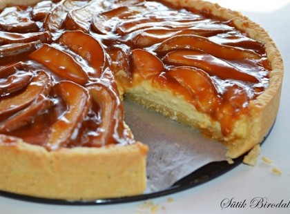 Körtés-túrós-karamellás pite
