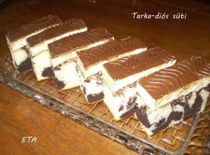 Tarka-diókrémes szelet Eta módra
