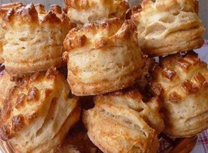 Simone tepertős pogácsája