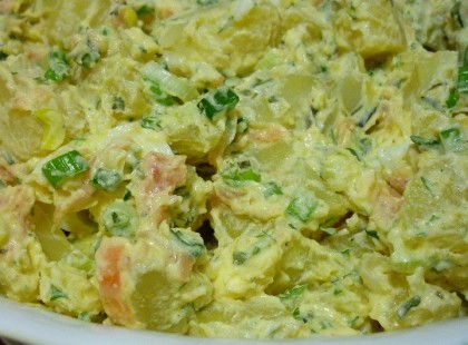 Különleges burgonyasaláta – fantasztikus öntettel, ebbe beleszeretsz!