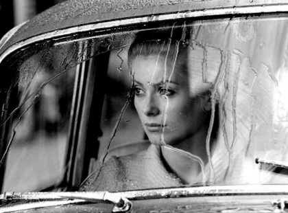 Te azt mondod bolond vagyok. Én azt, hogy szabad. Te azt mondod, lehetetlen. Én azt, hogy lehetséges. Te azt mondod, hajoljak meg. Én azt, hogy kihúzom inkább magamat. Te azt mondod, örökké fáj. Én azt, hogy minden fájdalom elmúlik egyszer. Te azt mondod, fel kell adni. Én azt, örökké fogok küzdeni. Te azt mondod, nincs remény. Én azt mondom, örökké hiszek. Bármikor változtathatsz a hozzáállásodon. Reménytelen helyzet nem létezik! Szalai Vivien