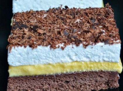 Vaníliakrémes süti – nagyon krémes és remekül mutat! :)