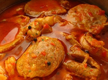 Egyszerű pörkölt recept, imádom ment nagyon ízletes és könnyen elkészíthető!