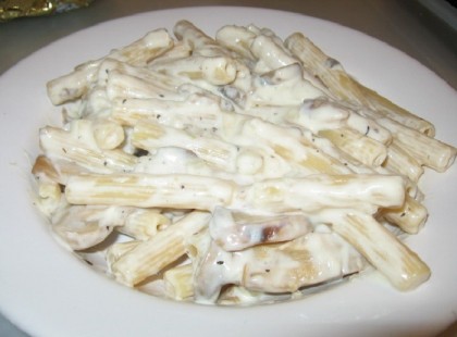 Tejfölös gombás tészta – csábító vacsi 20 perc alatt!